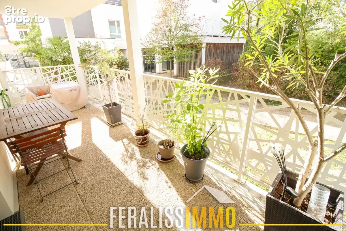 Bel appartement F2 en rez-de-chaussée avec terrasse et park - photo 10