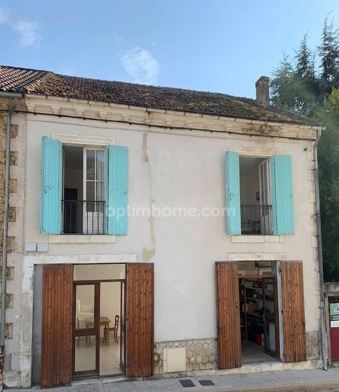 Maison à CASTELNAU-D'AUZAN