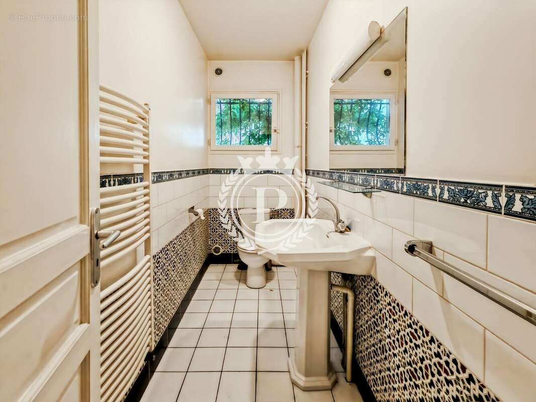 Maison 200 m² à Bagnolet  - photo 7