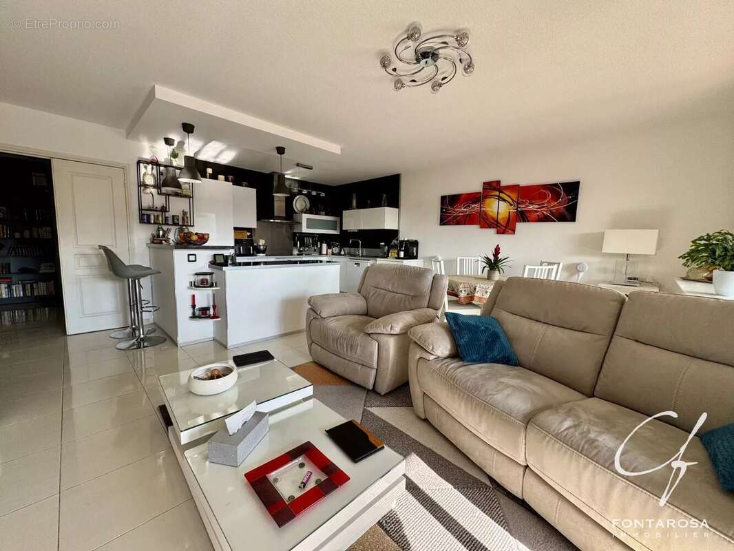 Appartement à FREJUS