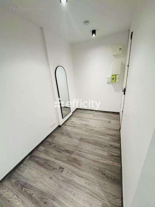 Appartement à PARIS-20E