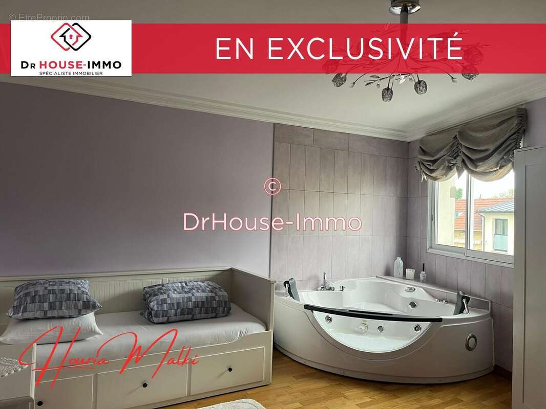 Maison à LIVRY-GARGAN