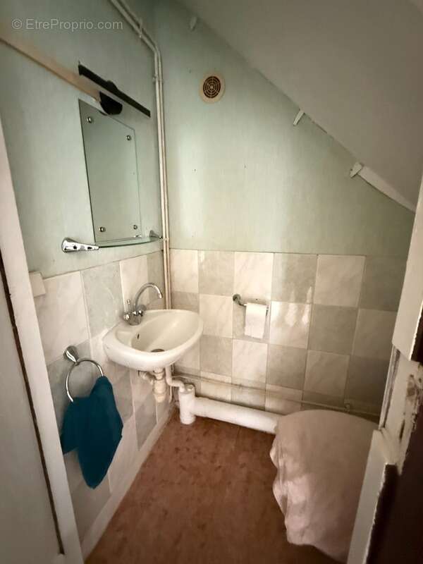 Maison à BUSSIERE-DUNOISE