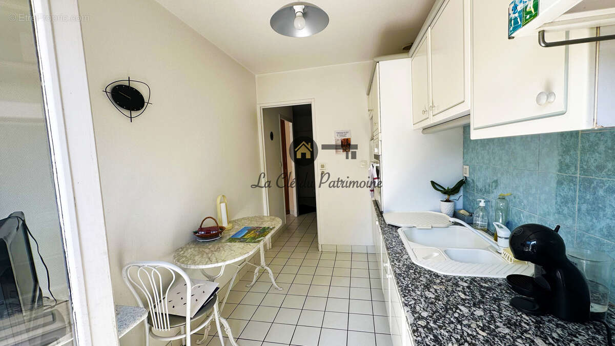 Bordeaux cauderan - une maison qui n'attend que vous 2 chambres - jardin-garage - photo 10