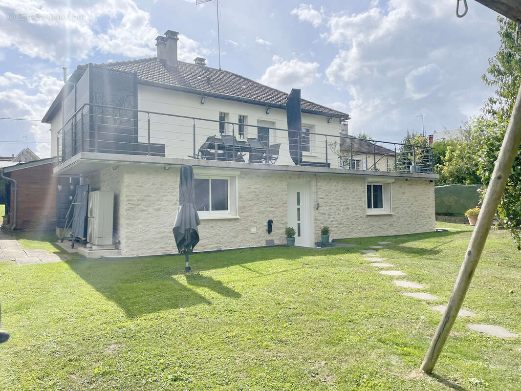 Maison à SAINTE-GENEVIEVE