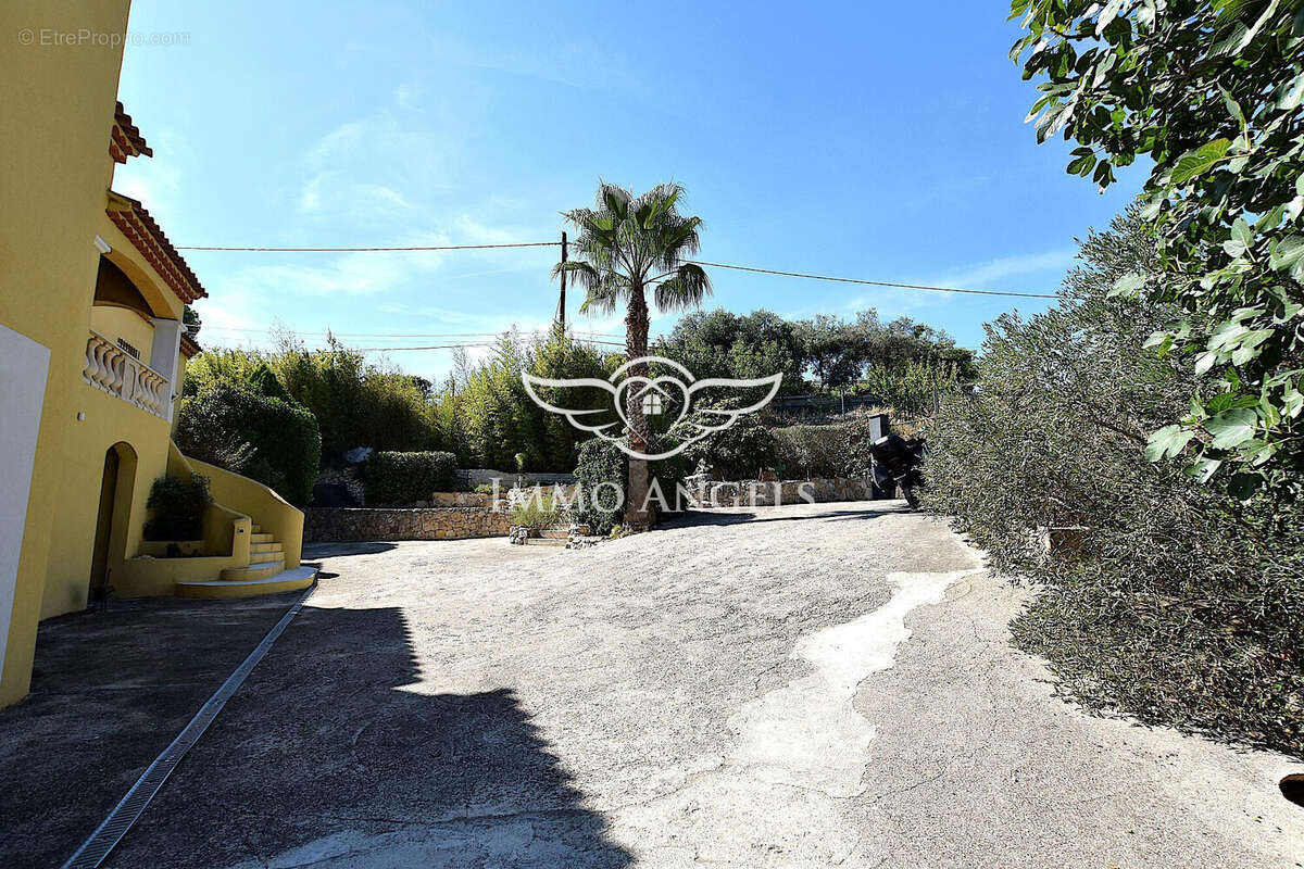 Maison à ENSUES-LA-REDONNE