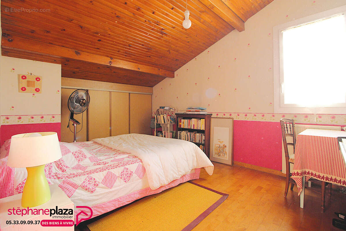 Maison à VILLENAVE-D'ORNON