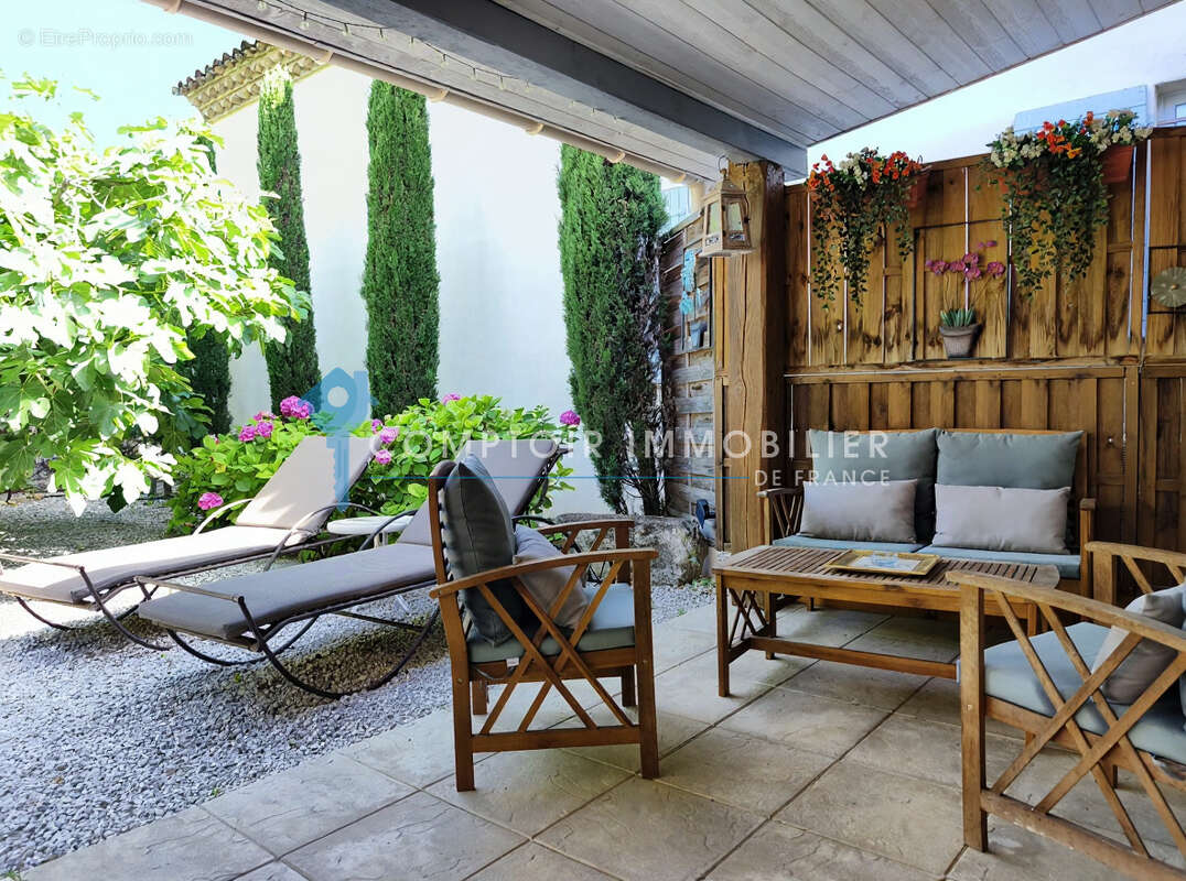 St remy de provence dpt (13)  a vendre propriete de 380m2 8 chambres , 2 piscines - photo 13