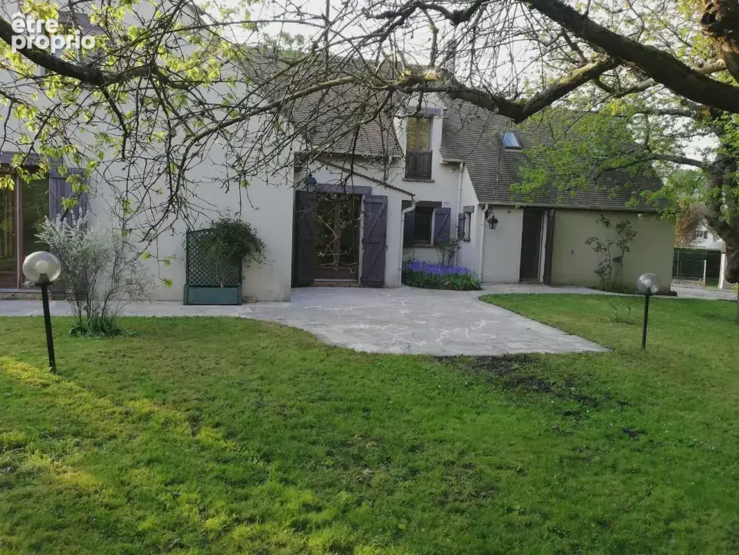 Maison à GUERMANTES