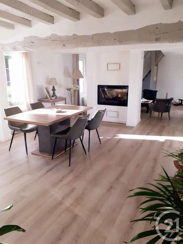 Maison à BERNAY
