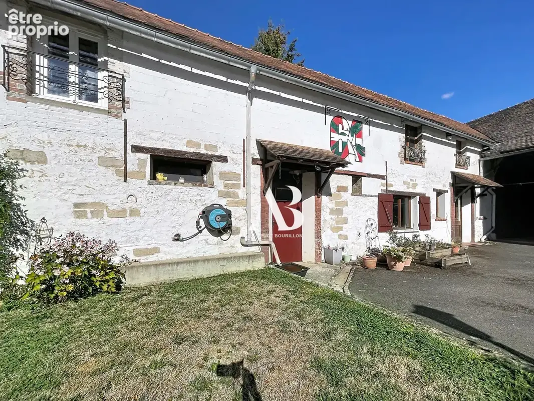 Corps de ferme de 241 m2 - photo 2