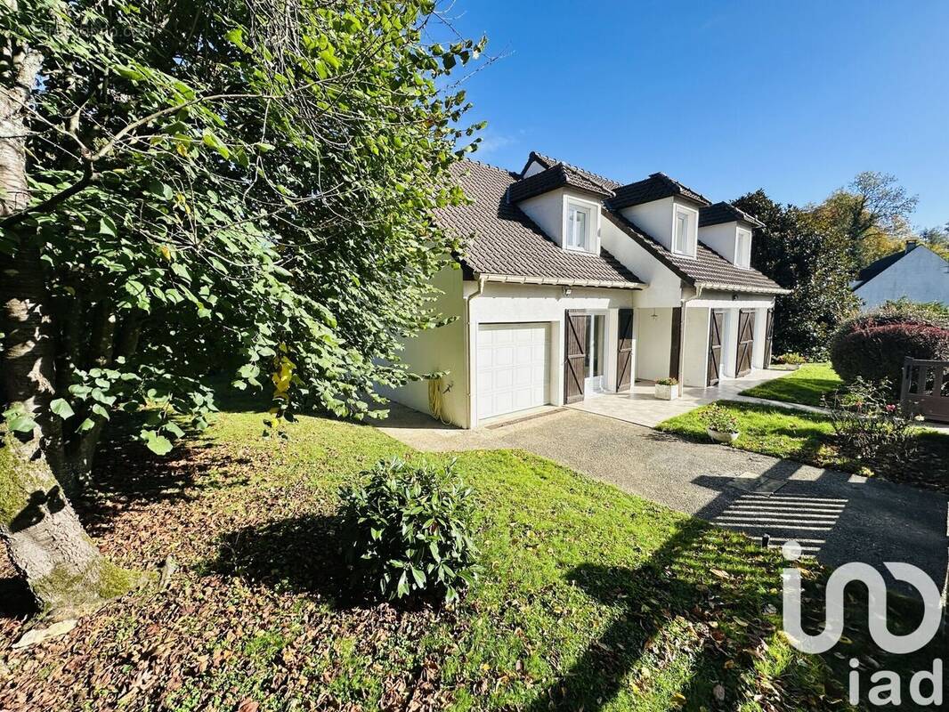 Photo 1 - Maison à SAINT-ARNOULT-EN-YVELINES