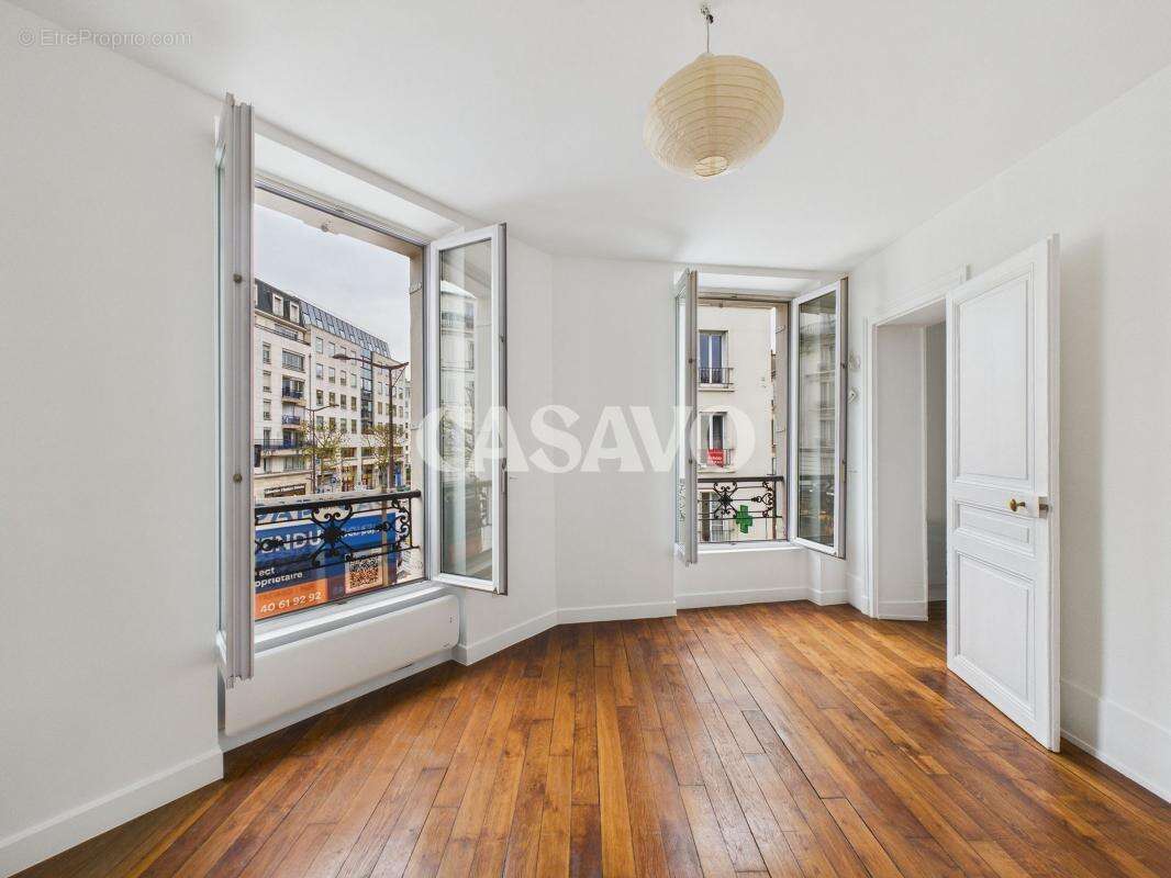 Appartement à CHARENTON-LE-PONT