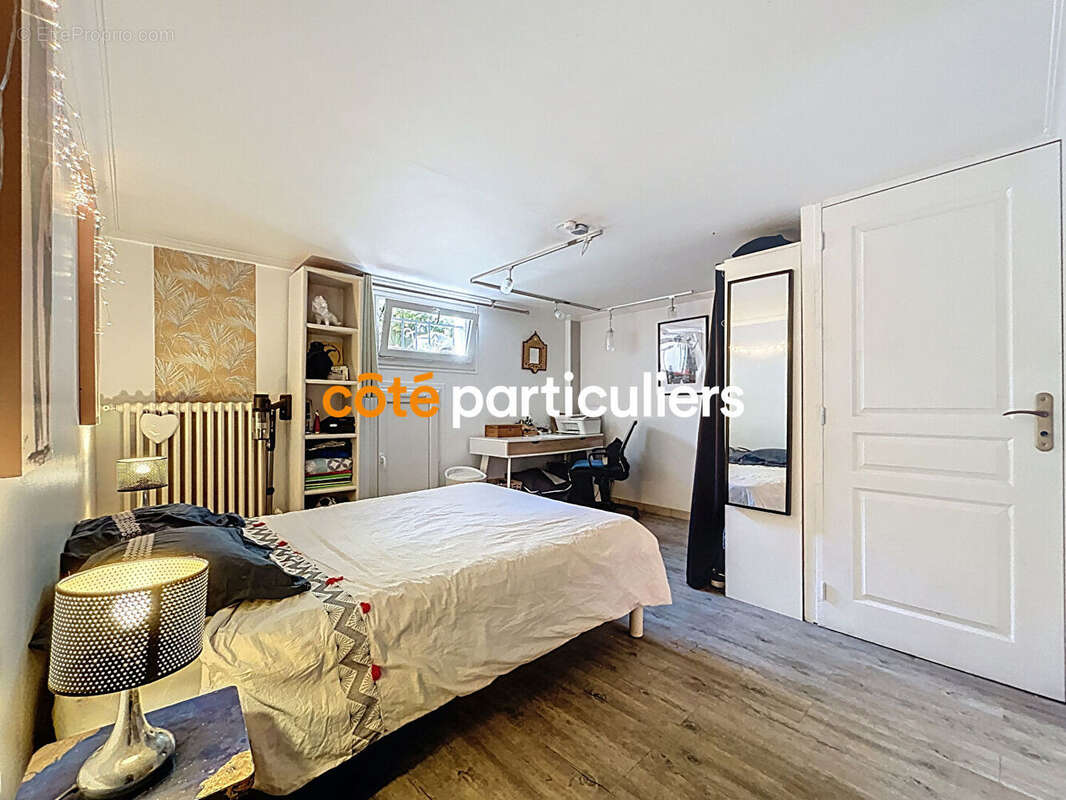 Maison à SAINT-MAUR-DES-FOSSES