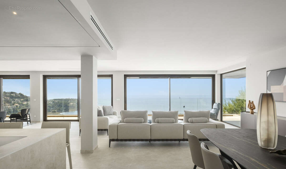 Maison à ROQUEBRUNE-CAP-MARTIN
