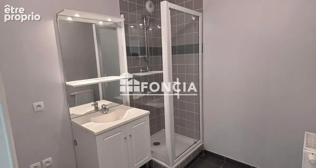    à vendre – bel appartement t3 avec terrasse, garage et stationnement extérieur dans une résidence récente - photo 6