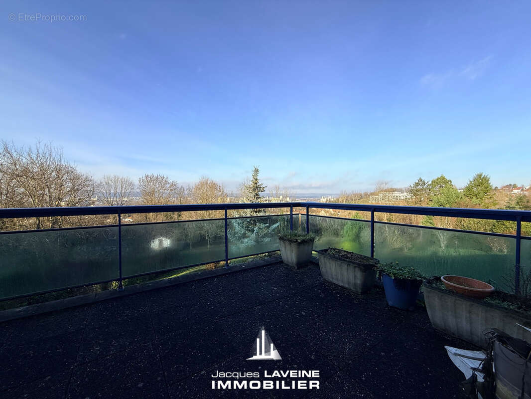 Appartement à SAINT-JULIEN-LES-METZ