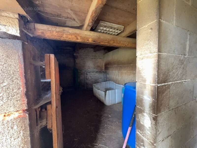 VAUCONCOURT NERVEZAIN (70) -  Propriété à vendre 6 pièces - 4 chambres - photo 20