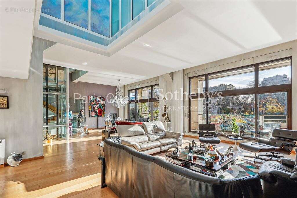 Maison à NEUILLY-SUR-SEINE