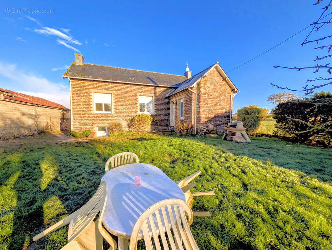 Maison à MAURE-DE-BRETAGNE