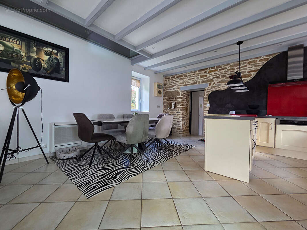 Maison à GUIPRONVEL