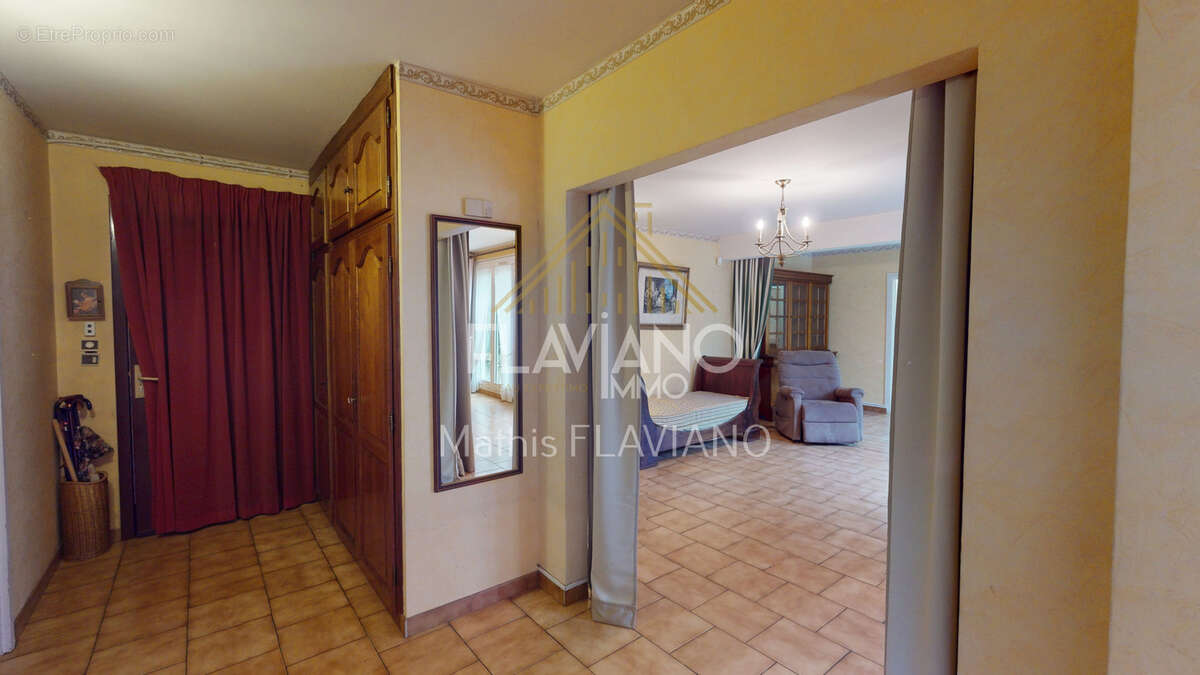 Appartement à SAINT-MICHEL-SUR-ORGE