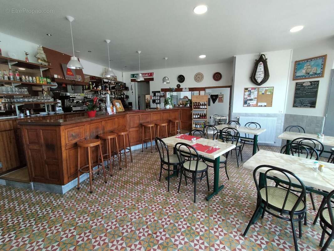 Entrée principale - Autre à LE LUDE