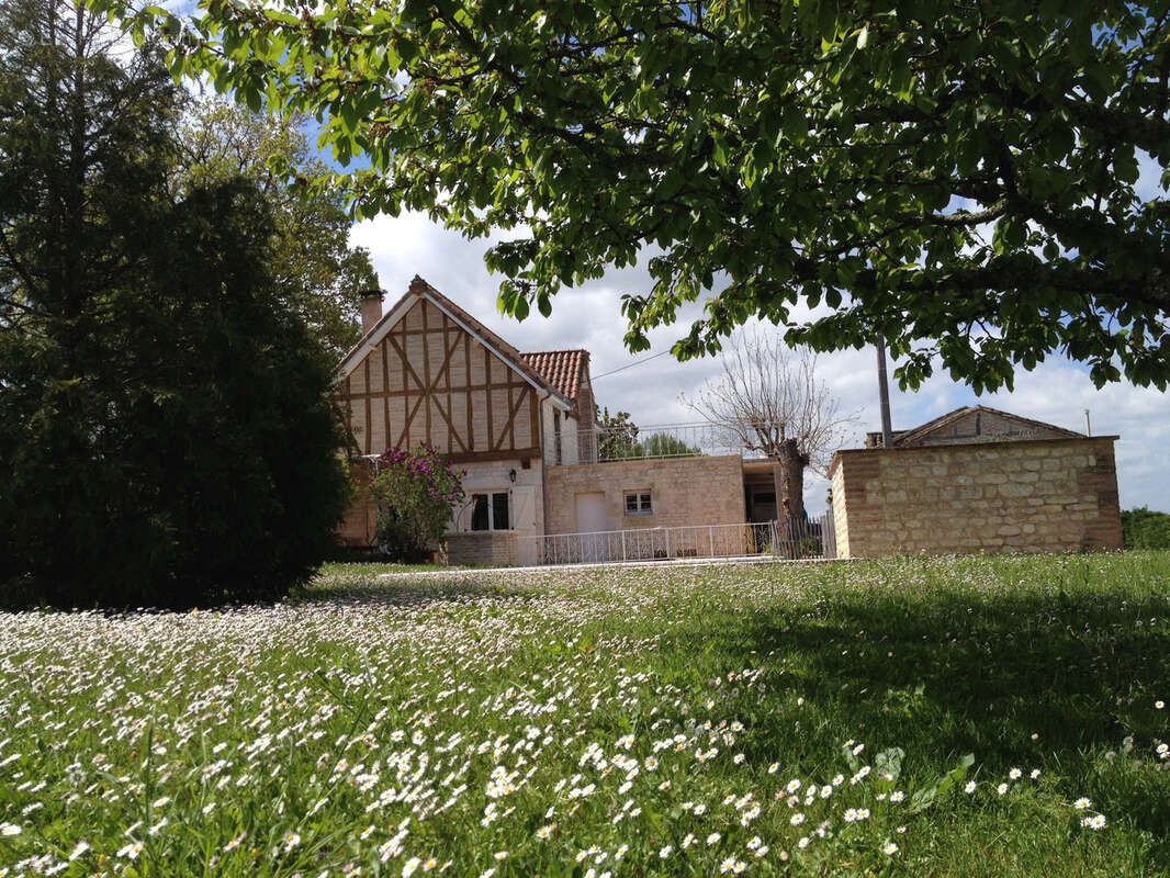 Maison à LAUZERTE