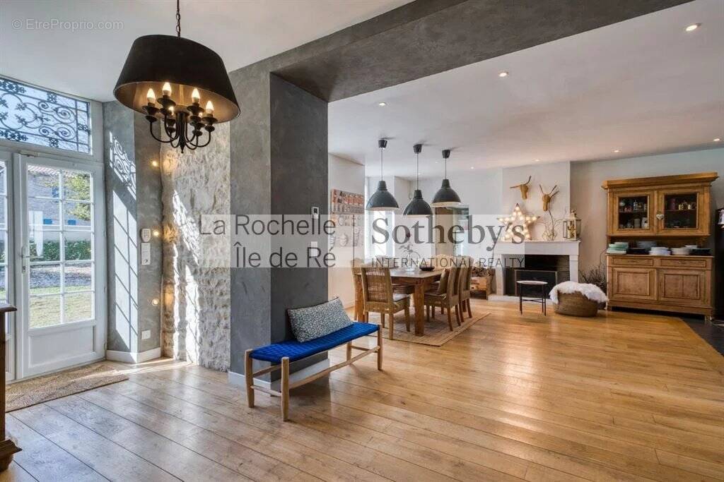 Maison à SAINTE-SOULLE