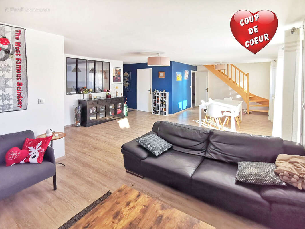 Maison à MAGNY-LES-HAMEAUX