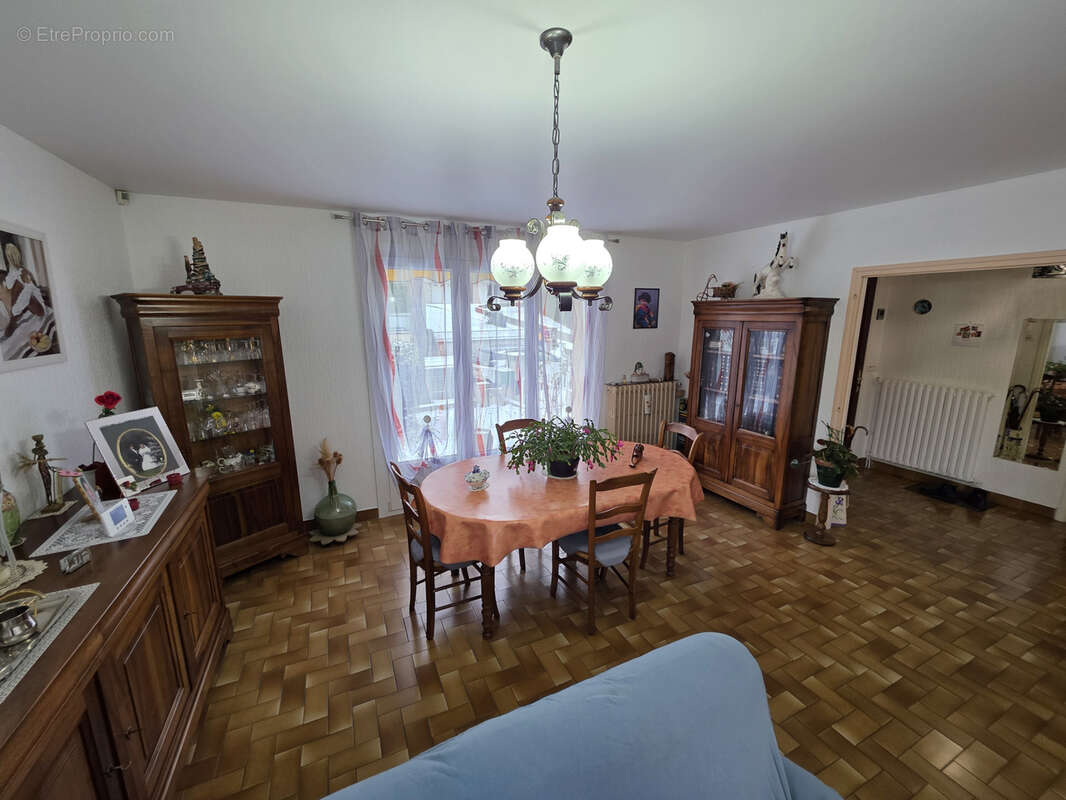 Maison à ROMAGNAT