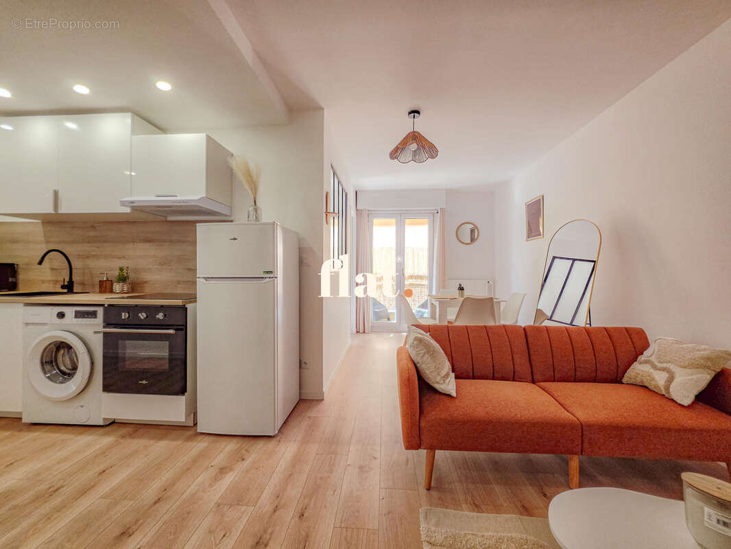 Appartement T3 rénové  50 m2 avec parking et balcon sur la Place de la Guiroué - photo 10