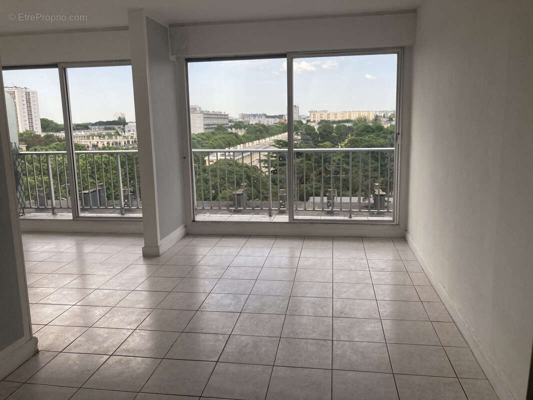 Appartement 58 m² à Sarcelles  - photo 2