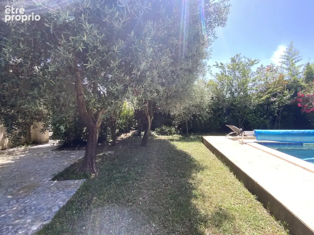 Charmante villa avec piscine dans village à quelques minutes d'Uzès. - photo 10