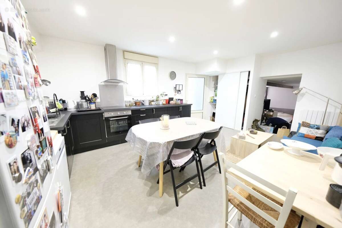Appartement à LYON-5E