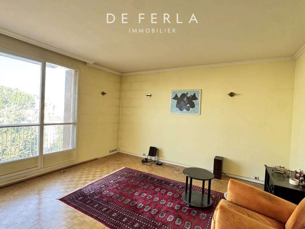 Paris XIVème - Moulin Vert: Appartement traversant de 3 pièces avec balcon à rénover - photo 3