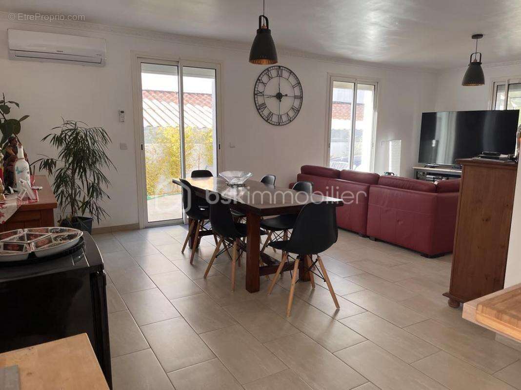 Maison à VALRAS-PLAGE