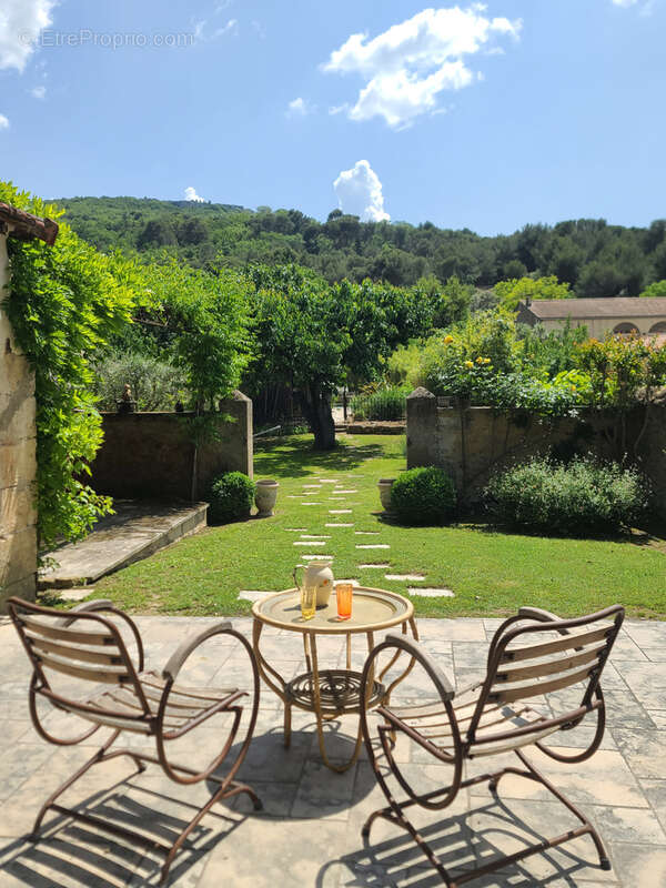ALLEINS, maison de caractère de 350 m2, piscine, garage - photo 3
