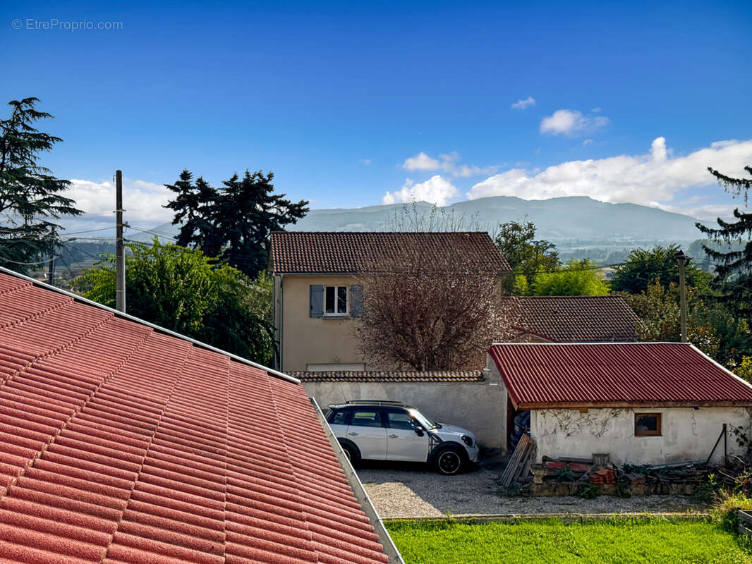 Maison à REYRIEUX