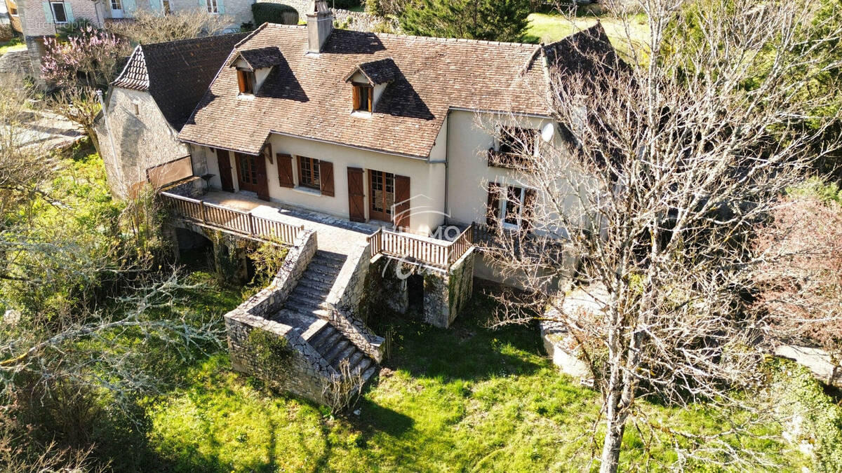 Maison à SAULIAC-SUR-CELE