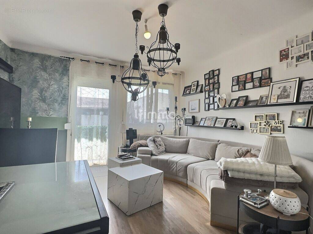 Appartement à THEDING