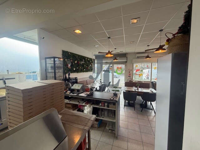 Commerce à PORTES-LES-VALENCE