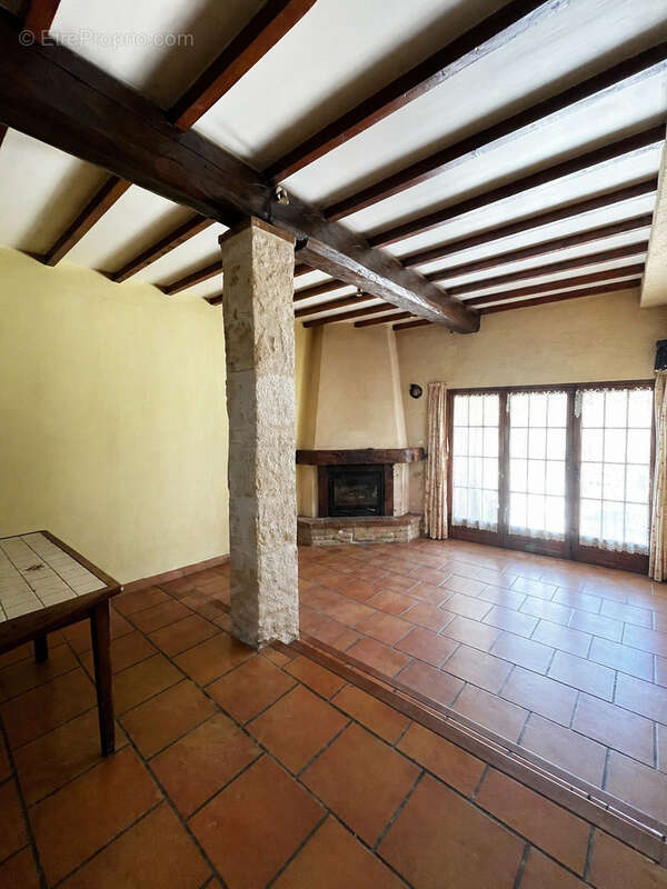 Maison à MAUVEZIN