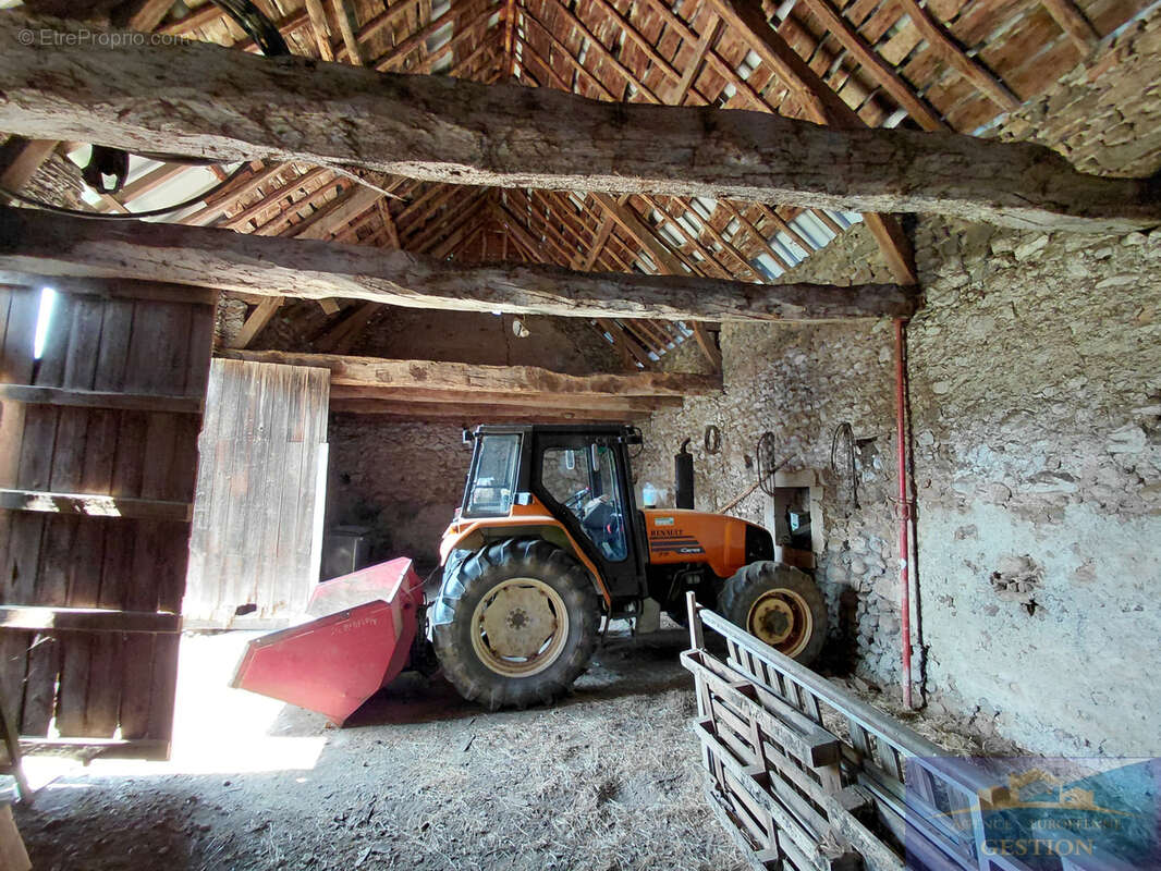 Poueyferré, corps de ferme à rénover - photo 14