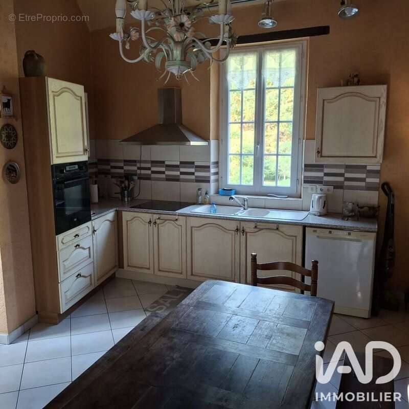 Maison 212 m² à Lavau  - photo 2