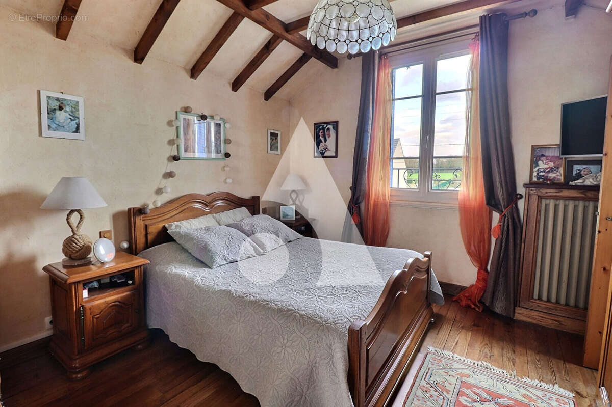 Maison à MERY-SUR-OISE