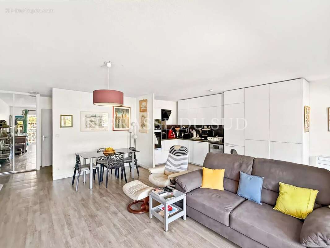 Appartement à MARSEILLE-9E
