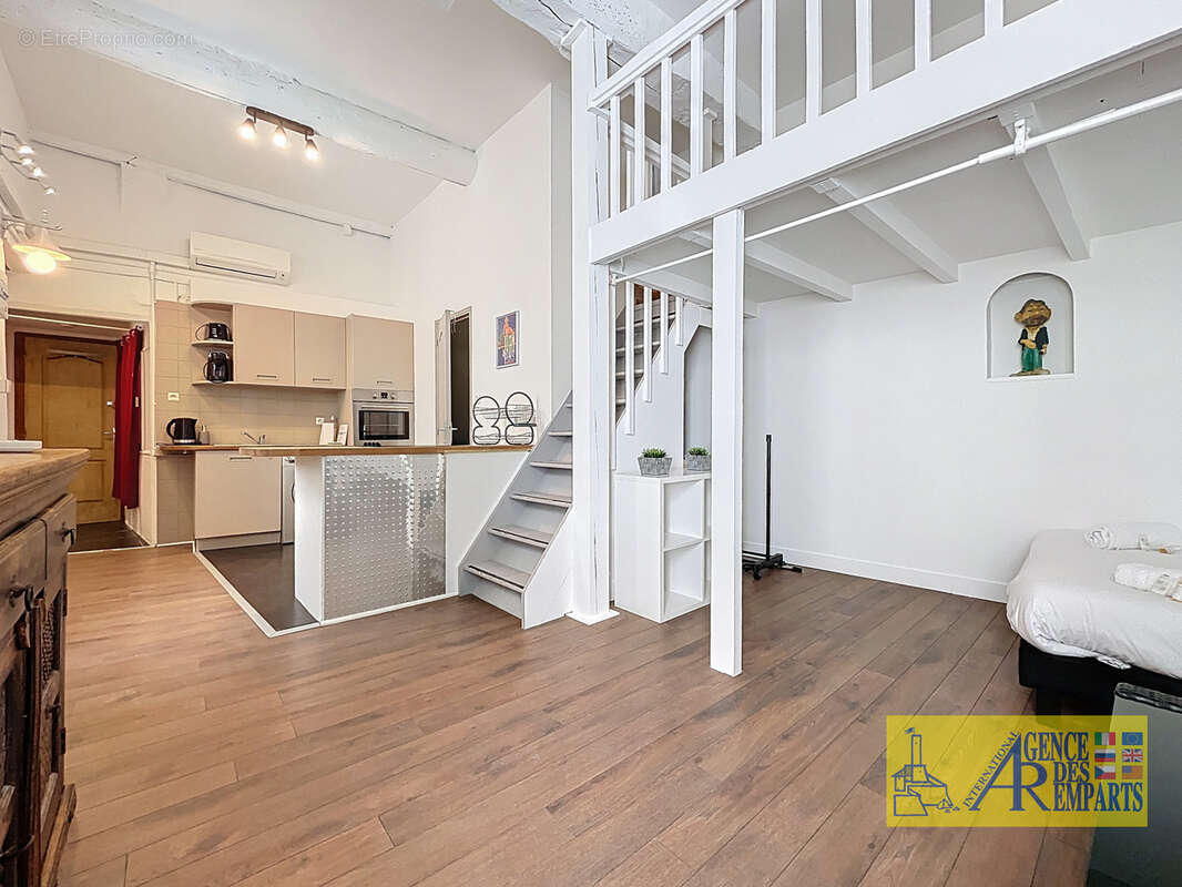 Studio avec mezzanine au cœur du Vieil Antibes - photo 9