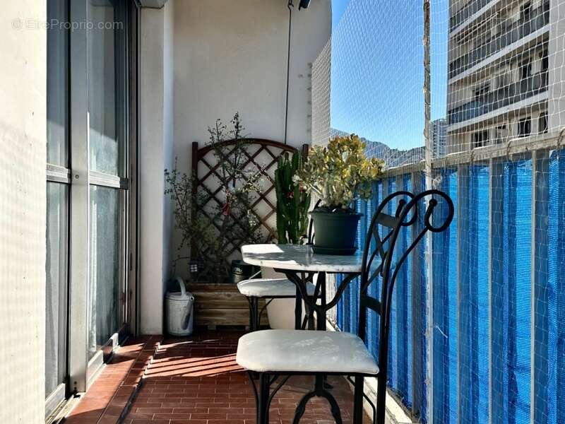Appartement à MARSEILLE-9E