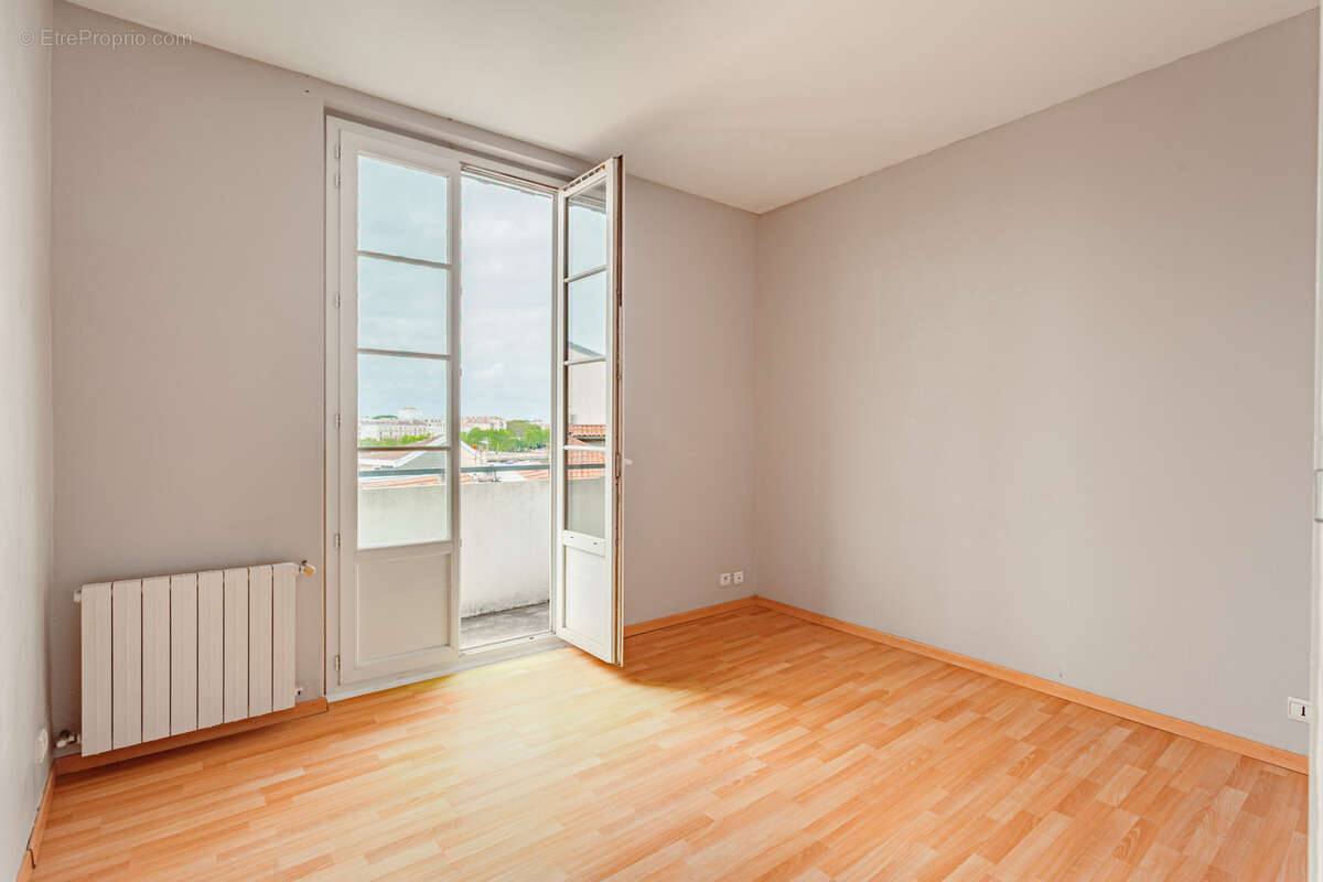 Dernier étage avec vue panoramique à Bayonne (Quartier St-Esprit) - photo 5